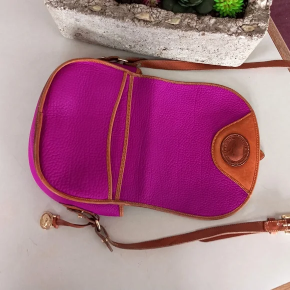 Dooney & Bourke Vogue Saddle Flap Bag 1990's - Picture 6 of 12